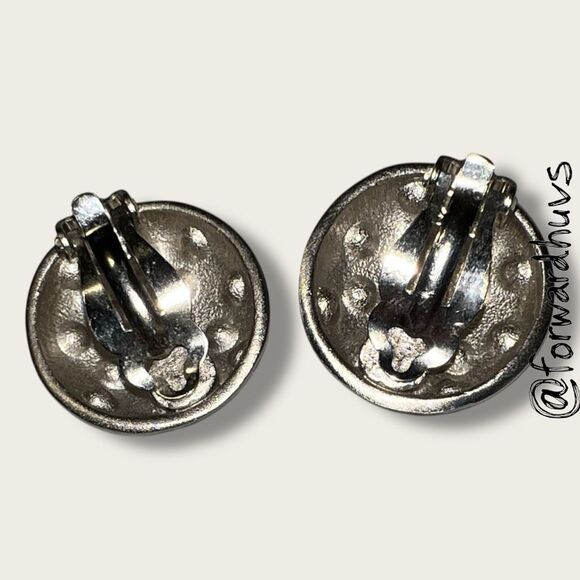 Vintage Silver Tone Clip-On Earrings – Clear Rhinestone Embellishment - Picture 5 of 8